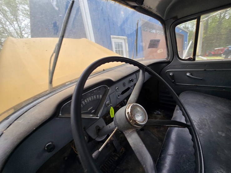 1958-chevrolet-apache-image-29