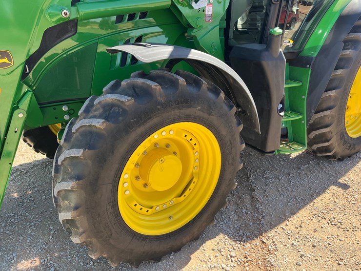 2015-john-deere-6145r-image-2
