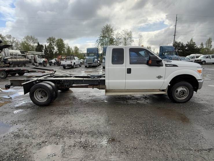 2016-ford-f350-image-3