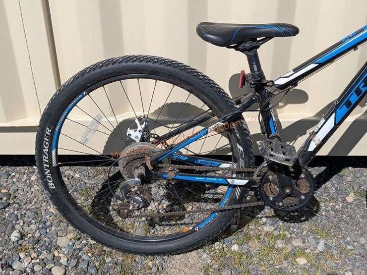 trek-3700-3-series-bike-image-9