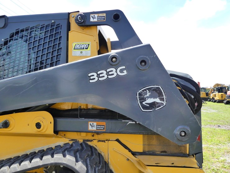 2017-deere-333g-image-8