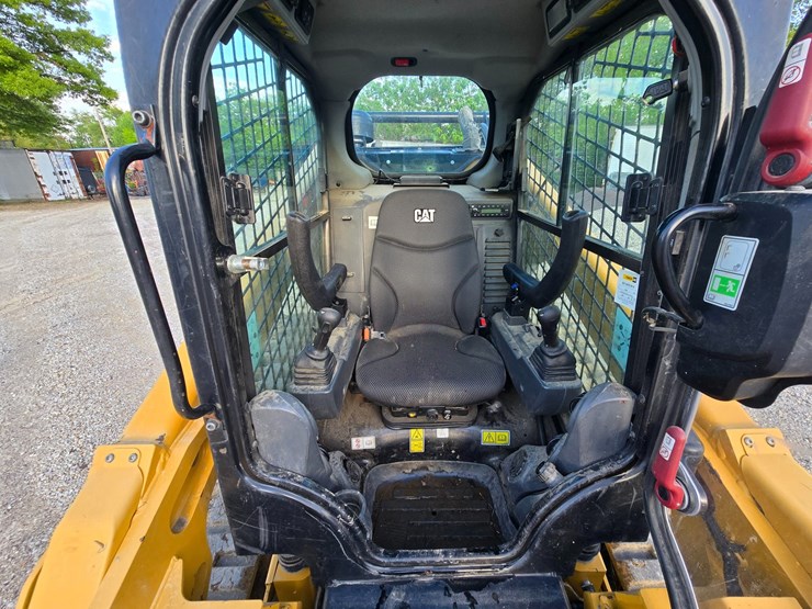 2023-caterpillar-299d3-xe-image-64