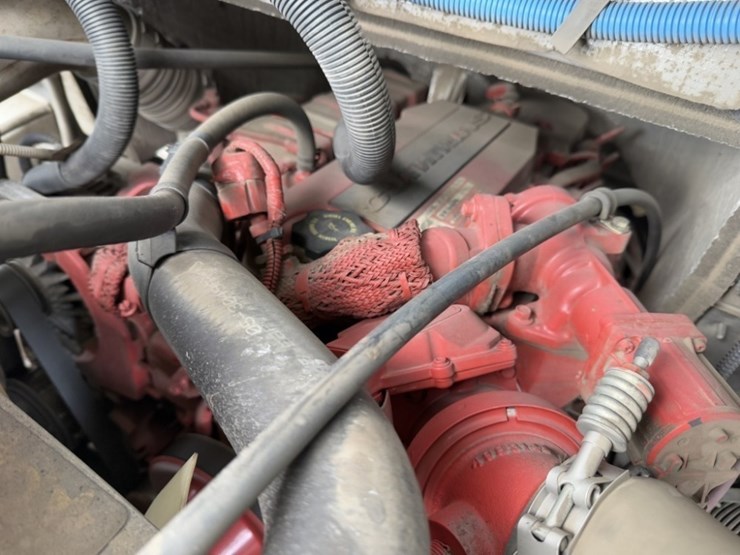 2014-freightliner-mt45-image-9