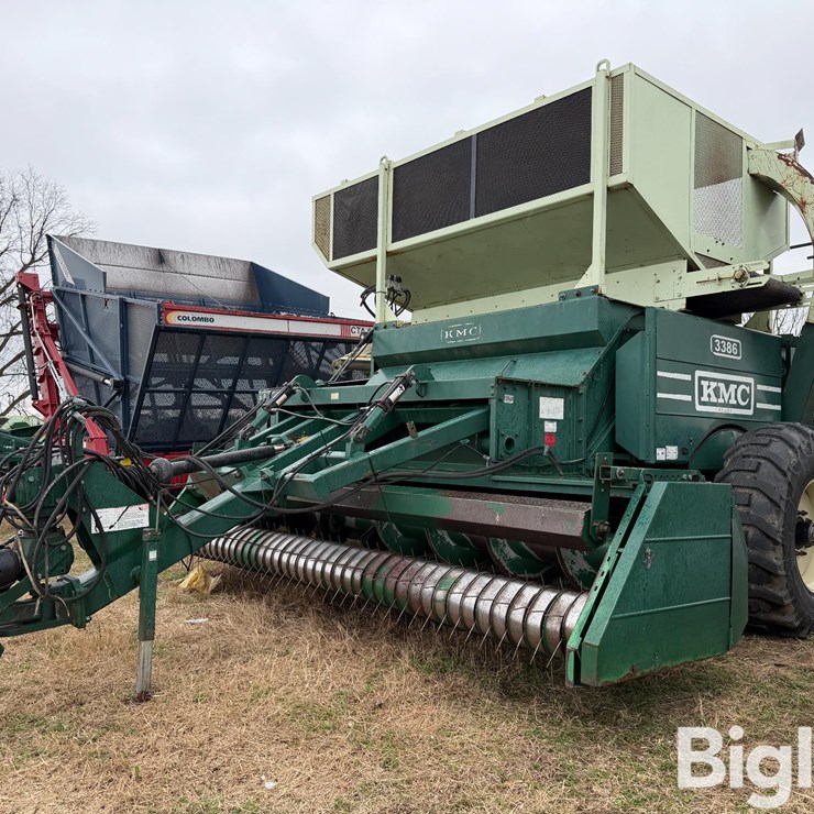 2012 KMC 3386 Peanut Combine