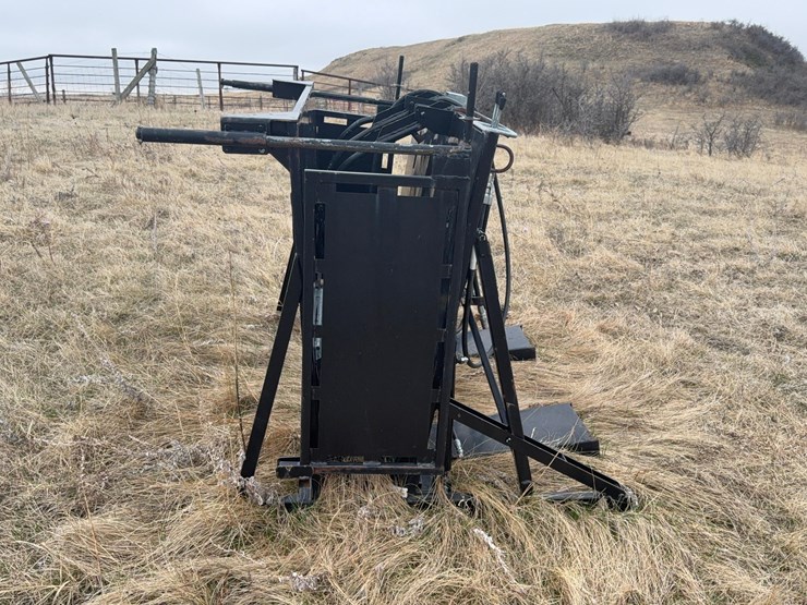 rupp-hydraulic-calf-table-image-5