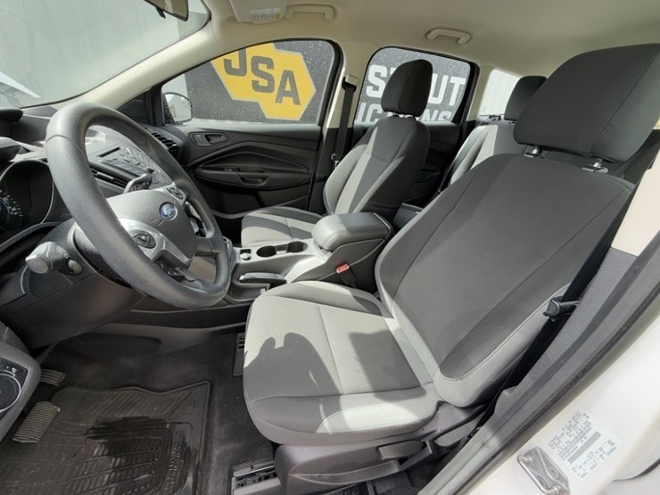 2016-ford-escape-image-23