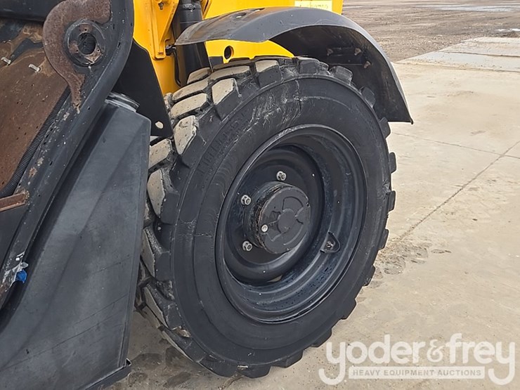 2017-jcb-510-56-image-14
