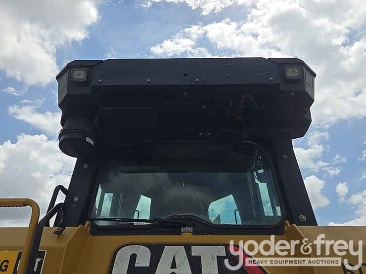 2019-caterpillar-d6-lgp-image-85