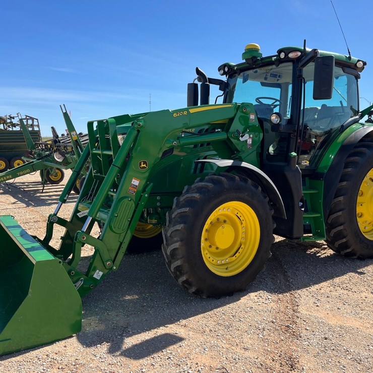 2015 JOHN DEERE 6145R