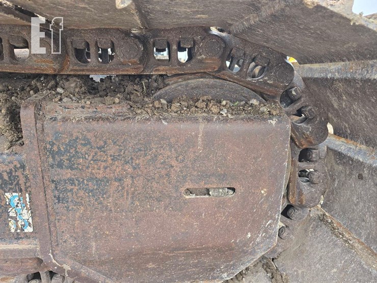 2014-hitachi-zx245us-lc-5n-image-35