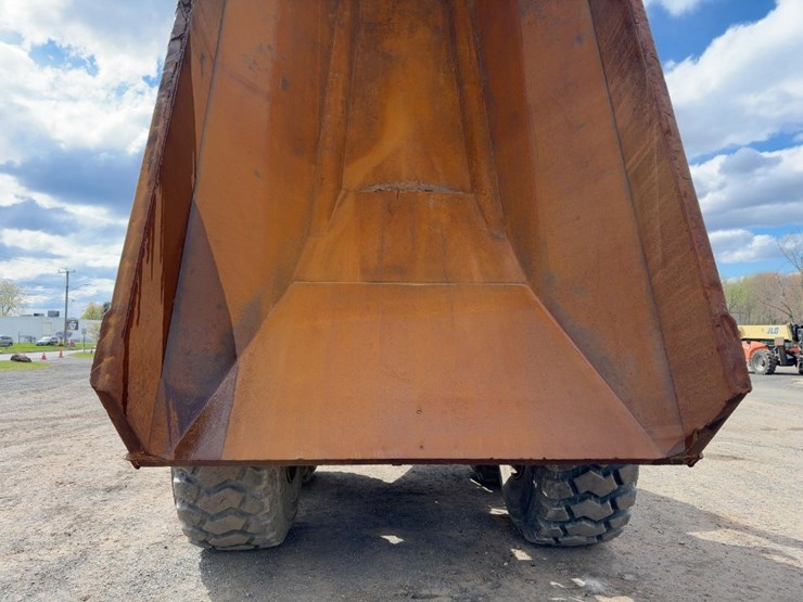 2003-volvo-a40d-image-36