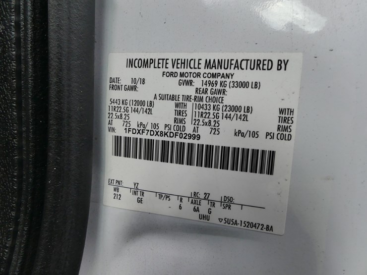 2019-ford-f750-image-16