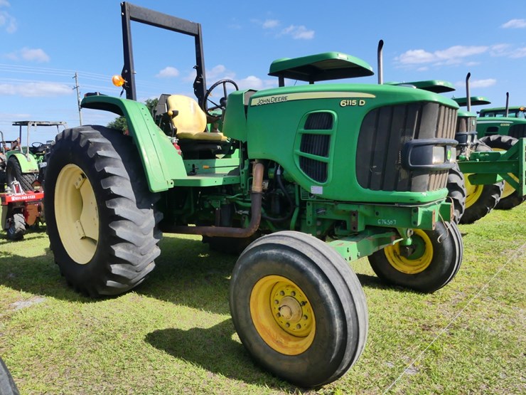 john-deere-6115d-image-2