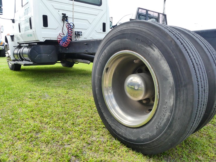 2003-international-4400-image-6