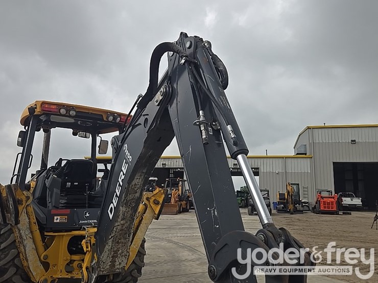 2021-deere-310sl-image-39