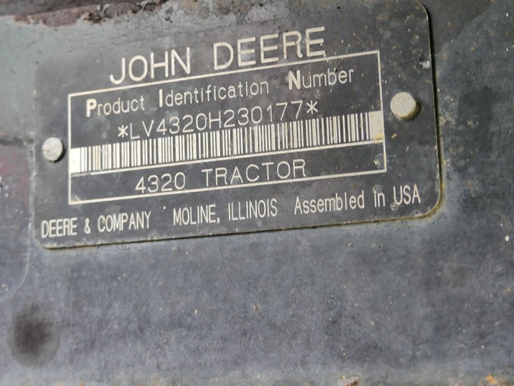 john-deere-4320-image-15