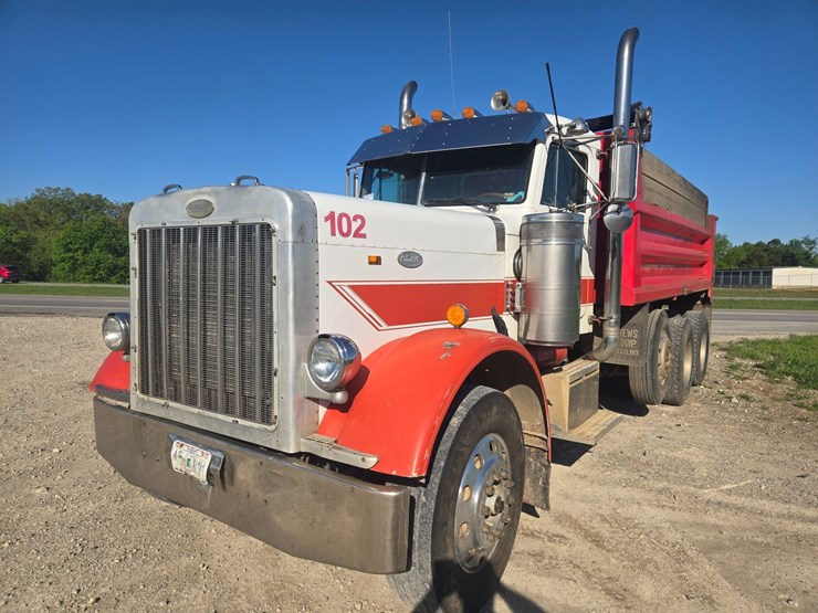1987-peterbilt-379-image-1