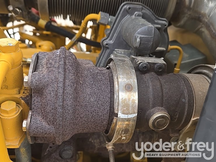 2018-deere-310l-image-82