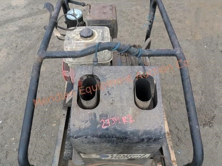 mi-t-m-3504-hot-pressure-washer-image-10