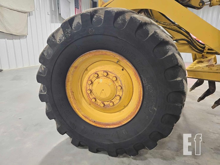 2003-caterpillar-140h-image-26