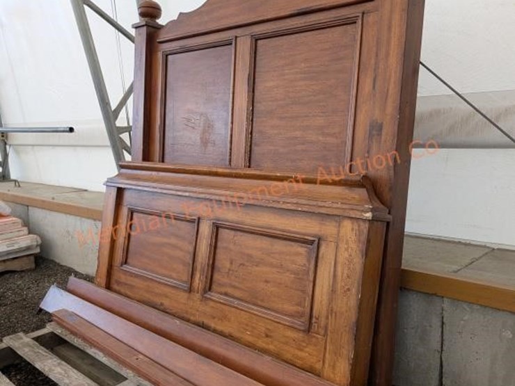 rustic-style-queen-bed-frame-image-11