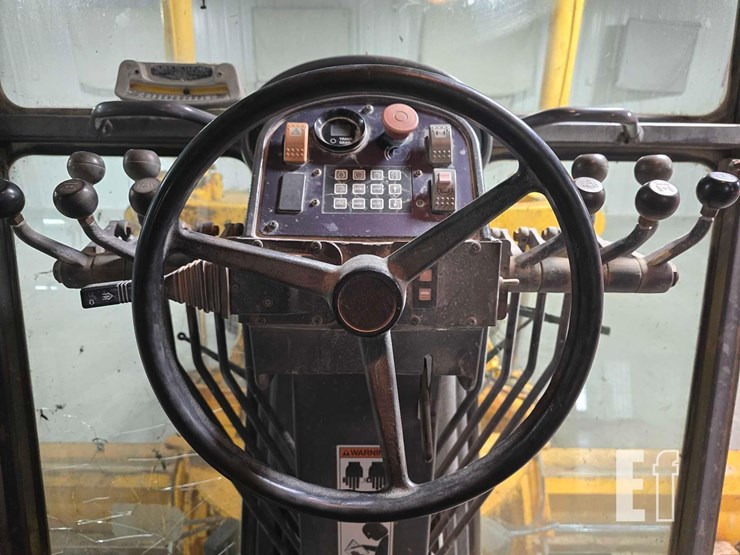 2004-volvo-g740b-image-14