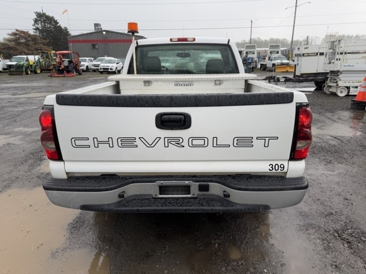 2006-chevrolet-silverado-1500-image-5