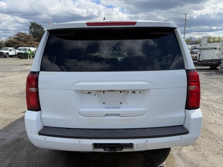 2013-chevrolet-tahoe-image-5