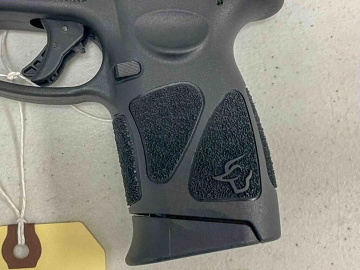taurus-pistol-image-11