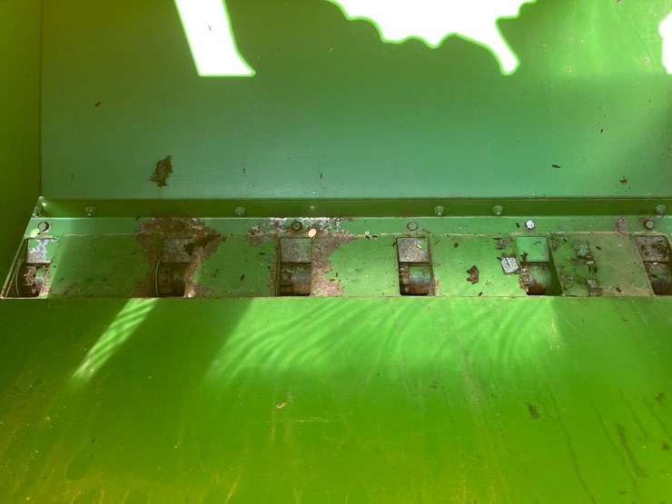 john-deere-8300-image-15