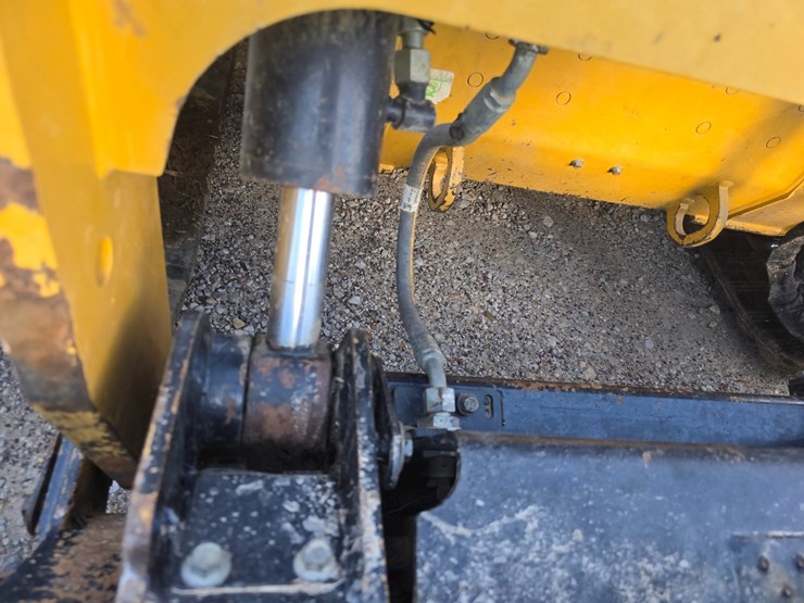 2023-caterpillar-299d3-xe-image-30