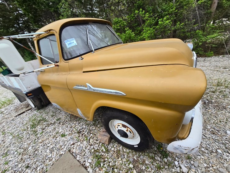 1958-chevrolet-apache-image-22
