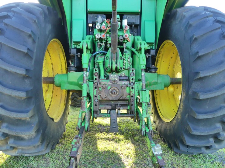 john-deere-7320-image-5