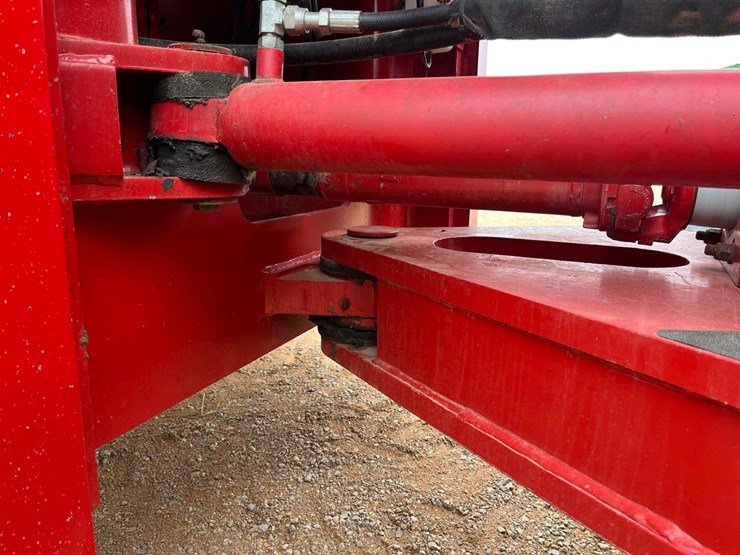 2008-versatile-535-image-21