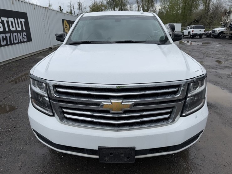 2019-chevrolet-tahoe-image-8