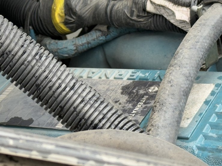 2007-international-7400-image-14