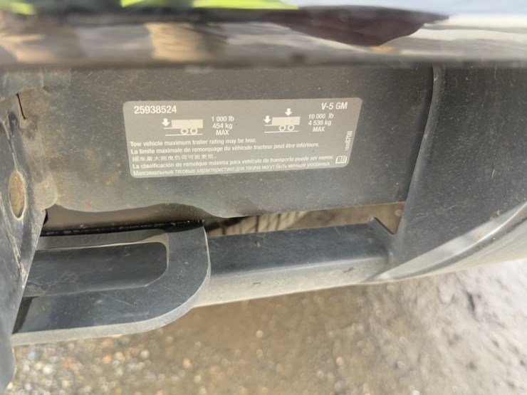 2014-chevrolet-tahoe-image-21