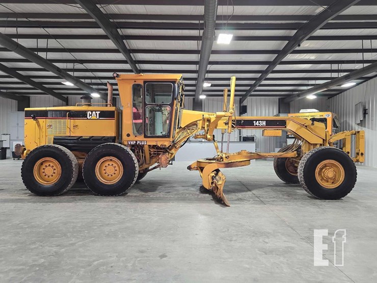 2006-caterpillar-143h-image-6