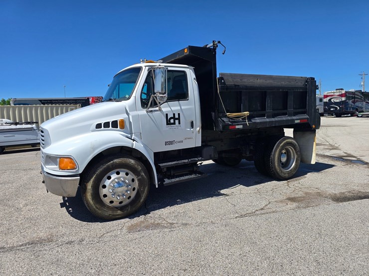 2009-sterling-acterra-image-4