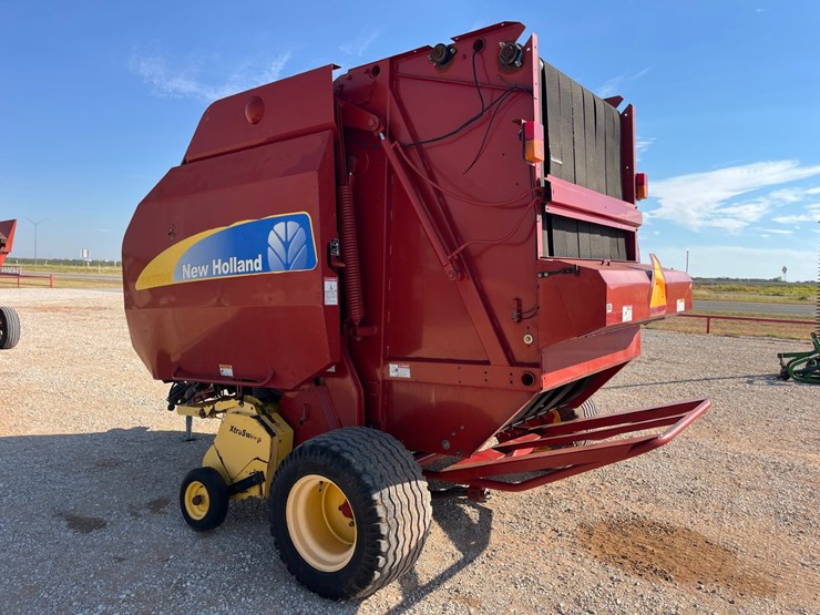 new-holland-br7090-image-13