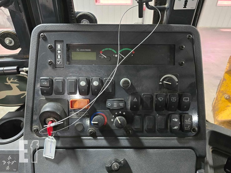 2023-deere-310-g-tier-image-23