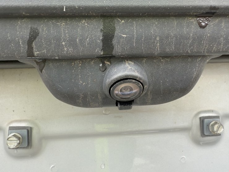 2021-ford-explorer-image-21