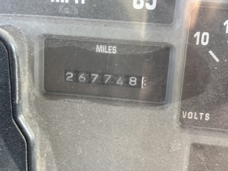 1994-international-4700-image-25