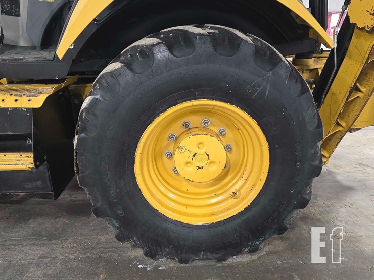 2016-caterpillar-415f2-image-34