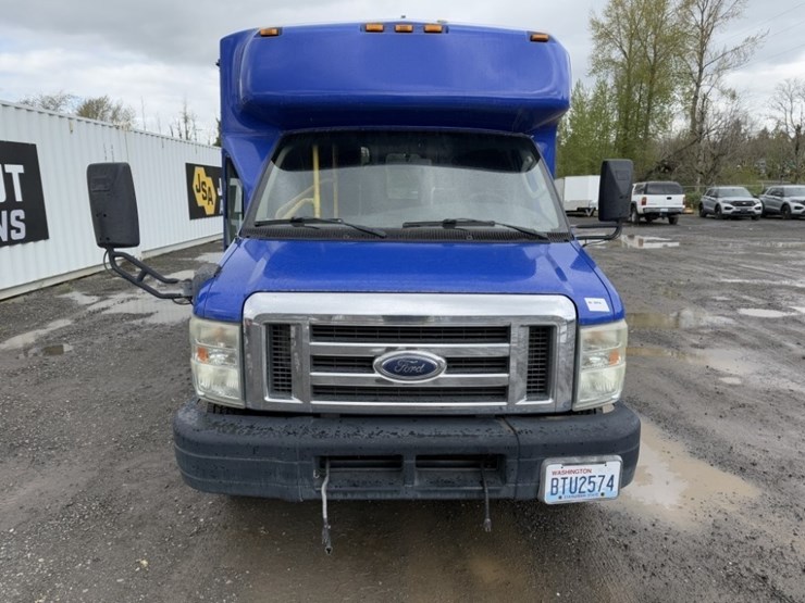 2008-ford-e450-image-8