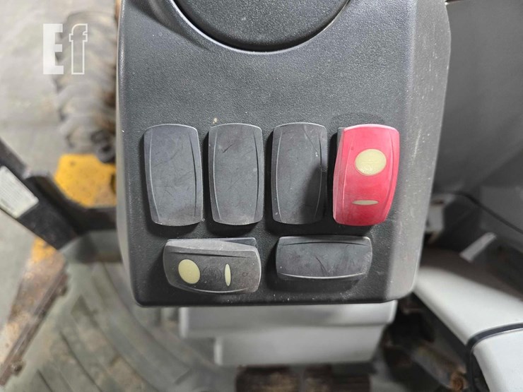 2012-caterpillar-420e-image-21