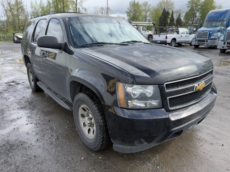 2014-chevrolet-tahoe-image-2