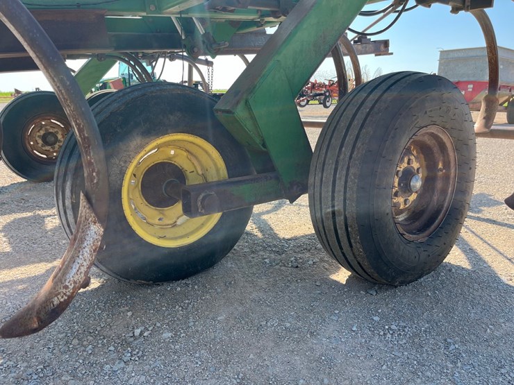 1997-john-deere-680-image-11