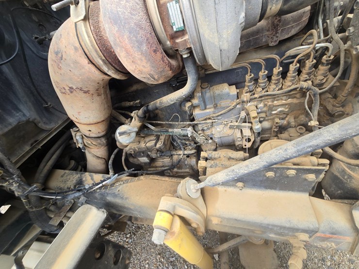 1996-mack-rd690s-image-52