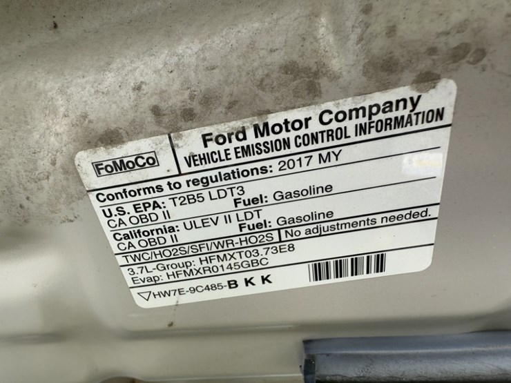 2017-ford-explorer-image-14